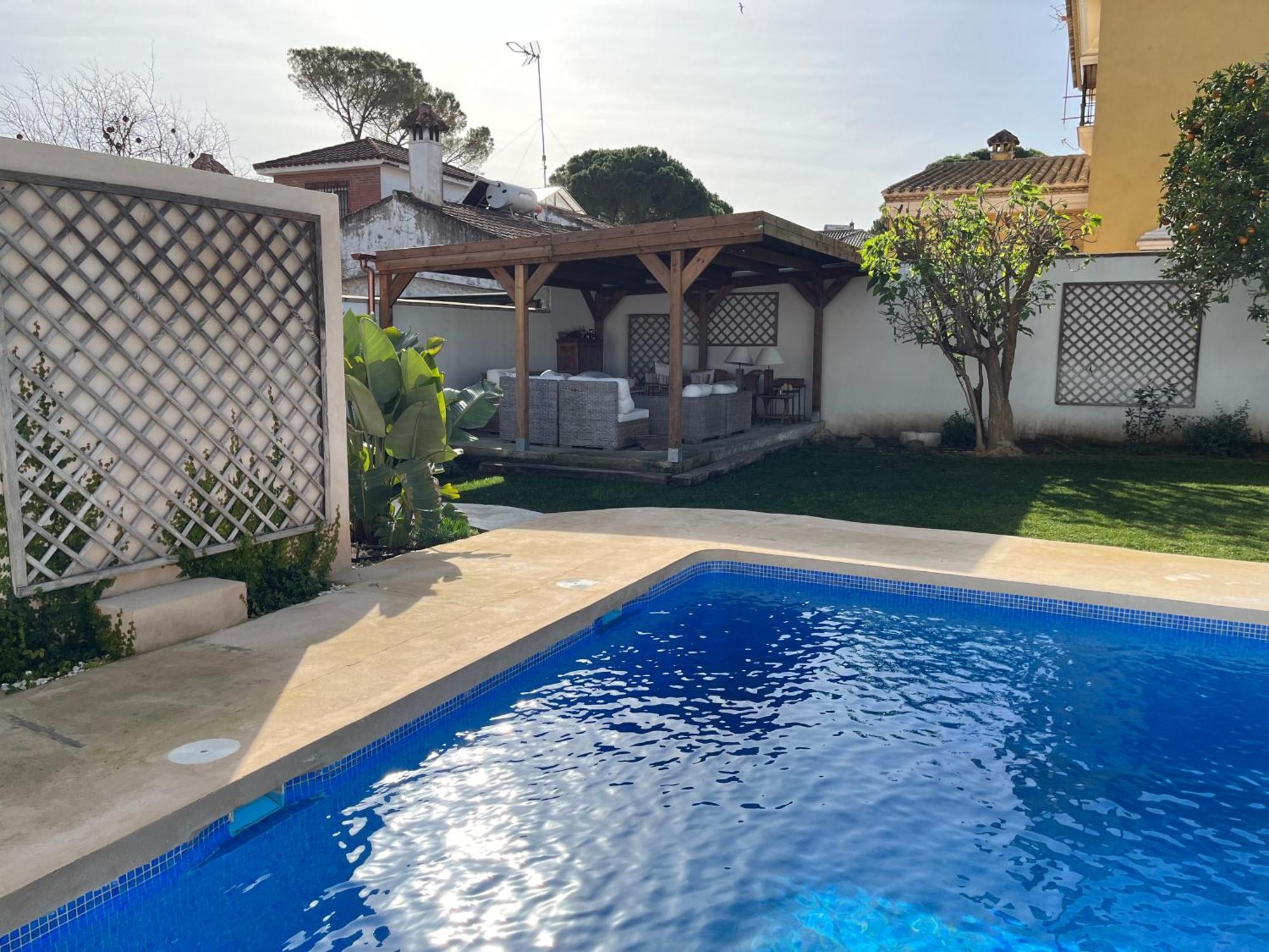 Holiday home Ciudad Ducal Con Piscina Y Jardin