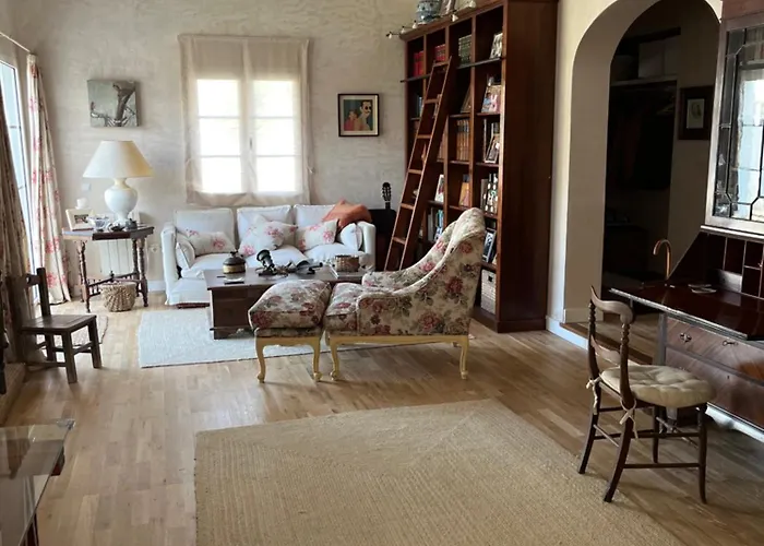 Chalet Ciudad Ducal Con Piscina Y Jardin