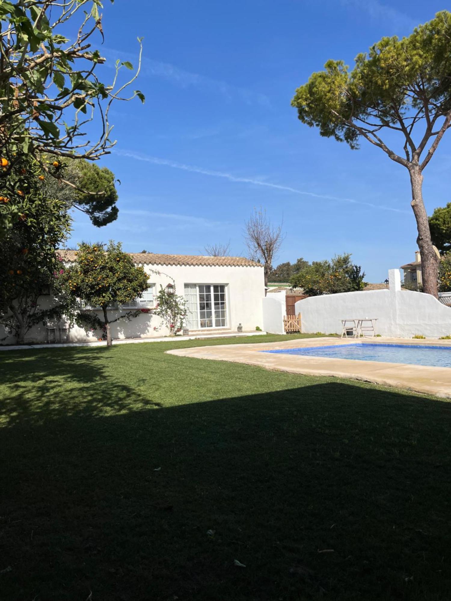 Holiday home Ciudad Ducal Con Piscina Y Jardin